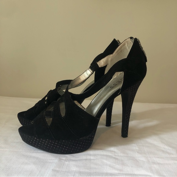 🎁 2 FOR $30 Y2K Guess Suede Black Strappy Platfrom Peep Toe Pumps - Picture 2 of 12